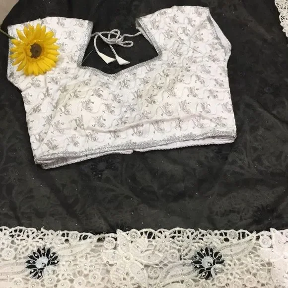 Black and white shimmer net heavy work saree - Picture 5 of 7